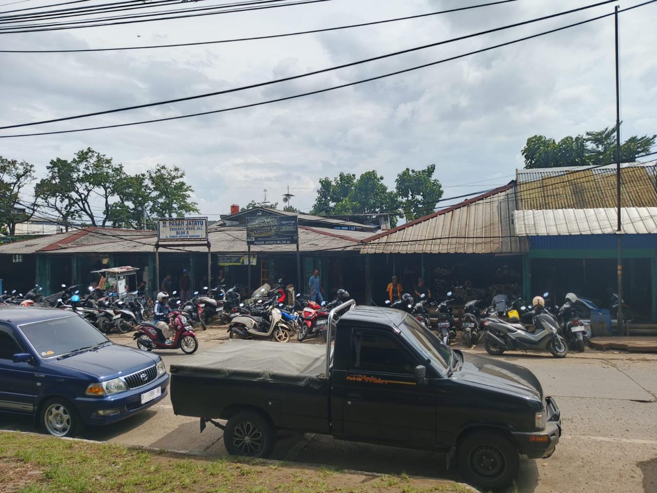Pengelolaan Pasar Besi Jatayu Bandung Masih Belum Kondusif